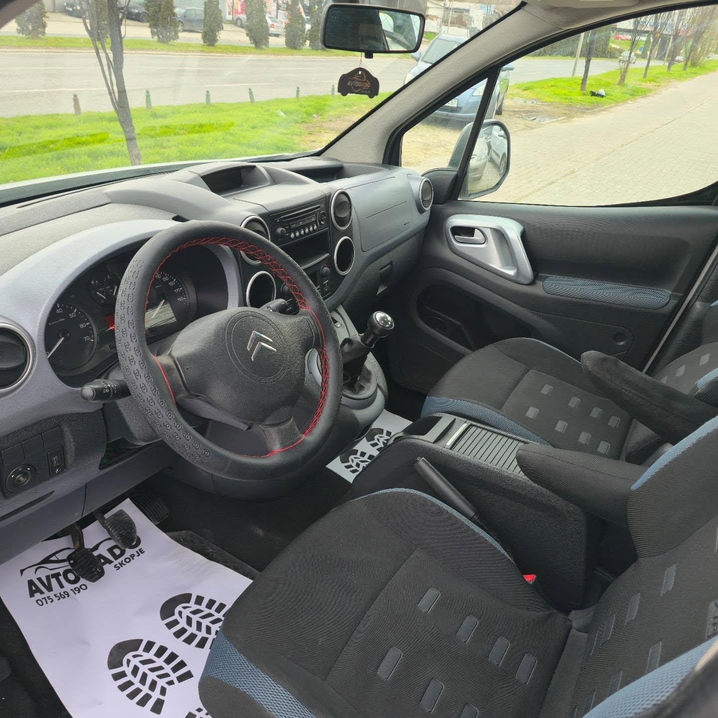 
								Citroen Berlingo 1.6 HDI full									